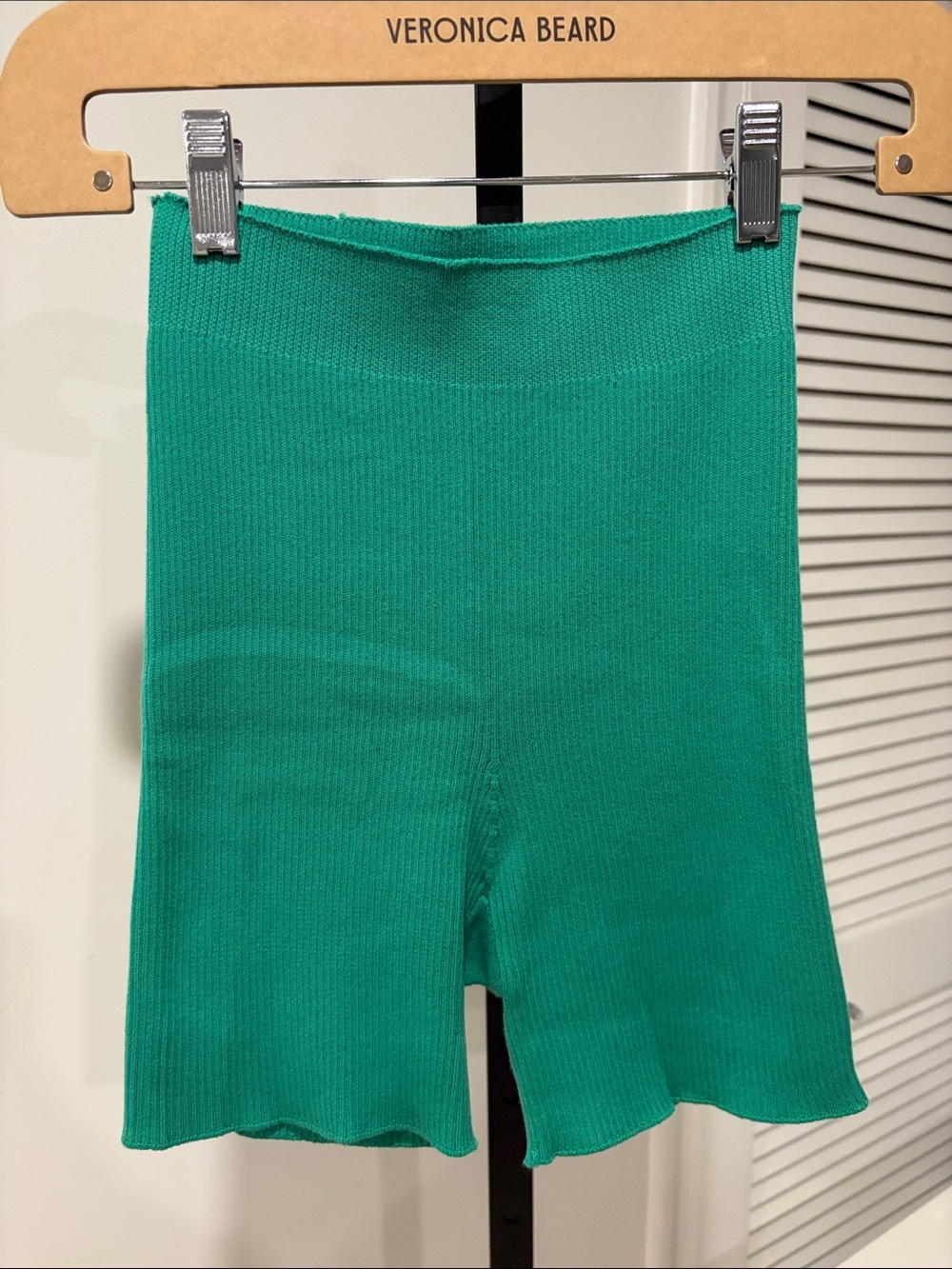 ZARA Knit High waisted Seamless Shorts – Emrald Green – NWT